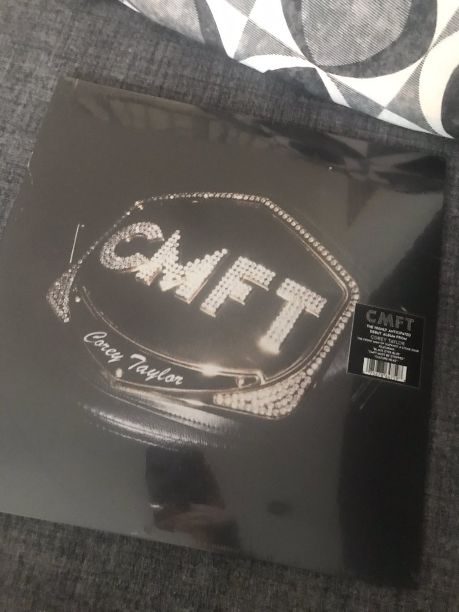 Mothman606's tweet photo. Finally got my @CoreyTaylorRock CD and vinyl. I’m so happy it’s here! Can’t wait to play it on my record player. I love this album so much. 💜🤘#CMFTalbumn #coreytaylor #bestalbum @CoreyTaylorRock @AliciaETaylor https://t.co/w3gAnGwMyn