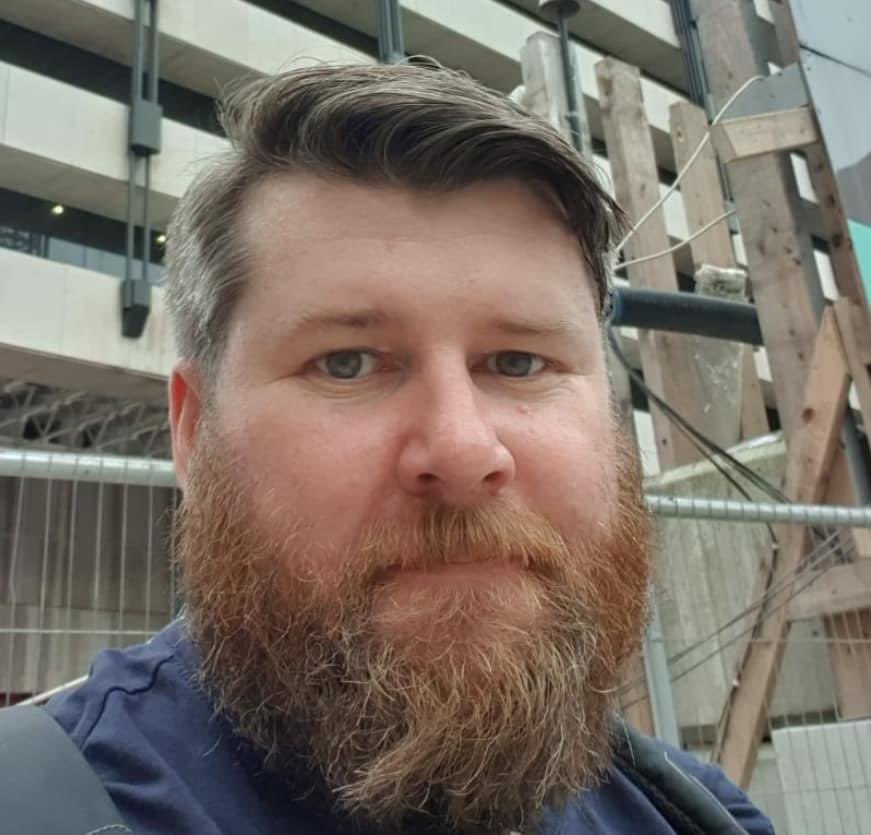 gitzer30's tweet photo. Can anyone help my cousin is missing since yesterday any help will be appreciated contact any @gardainfo https://t.co/pJFmIFJ4Qz