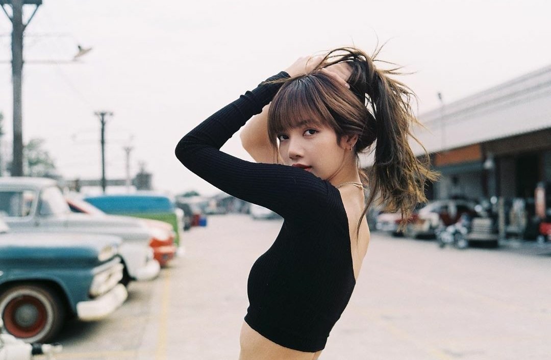 GOAT4everLALISA's tweet photo. The journey of LISA BLACKPINK IG 40M followers
20200101
#LISA40MParty
#LISA40MFollowersParty
블랙핑크 리사 #LISA #리사 #リサ #LALISA #ลิซ่า https://t.co/x6NIVetYE2