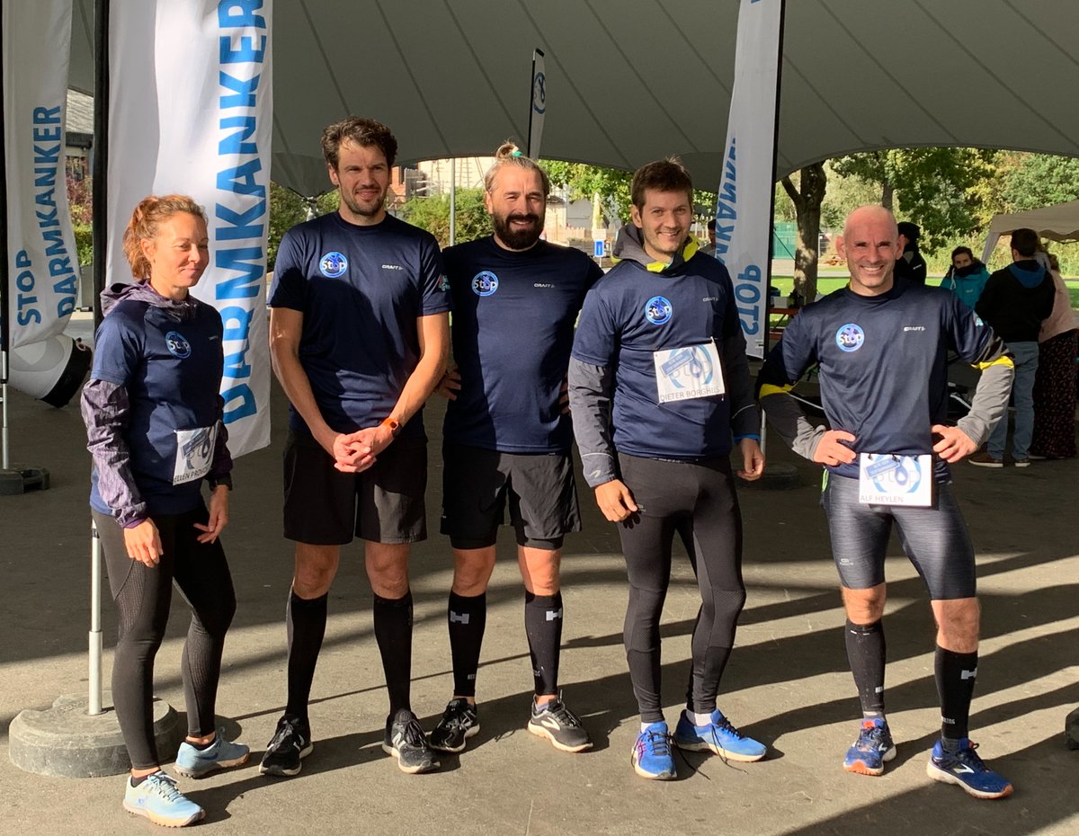 Vanaf nu mag je de 5 ‘Colon-isten’ olv <a href="/ThomasSnoeckx/">Thomas Snoeckx</a> gerust <a href="/StopDarmkanker/">Stop Darmkanker</a>-#helden noemen!💙

Tussen 10 en 16u liepen ze vandaag <a href="/DomeinDeSchorre/">De Schorre</a>
3x 42km-plus🏃🏻‍♂️🏃‍♀️🏃🏻‍♂️
1x 50km🏃🏻‍♂️
1x 60km🏃🏻‍♂️

Ze haalden in 14 dagen online 11.691€ op!👇🔥 #respect 👏

acties.stopdarmkanker.be/team/de-colon-…