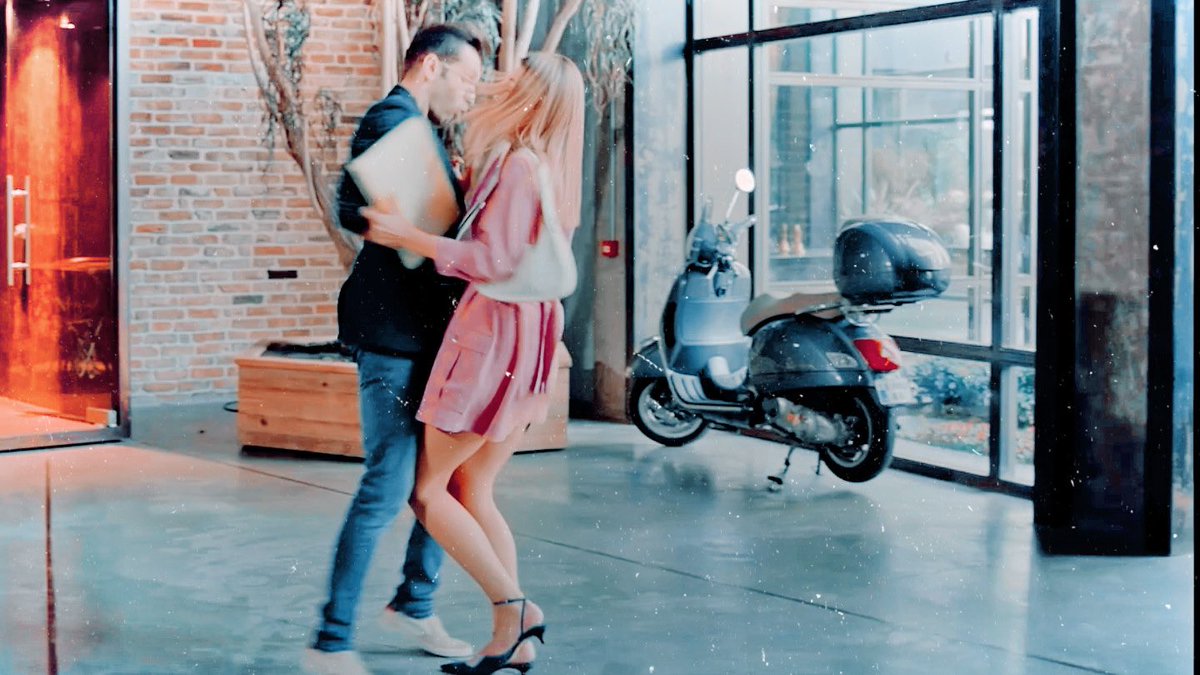 roshaiekkz2019's tweet photo. Nereden😅.... nereye 😄
Dream was #EnCer true will be #CeFer or #FeCer as the ship will pass we are with it 😂
#SenÇalKapımı https://t.co/bH2CpU4iKP