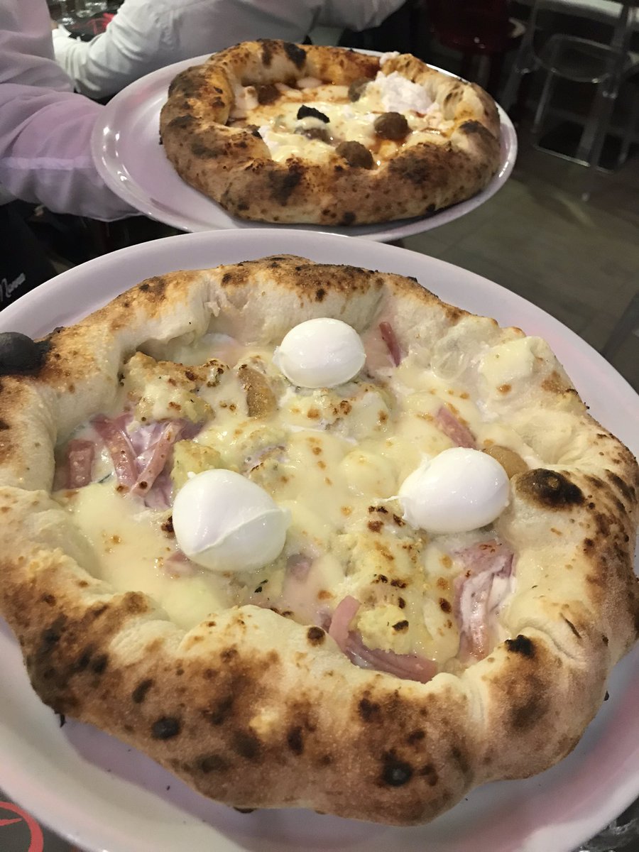 PrestigePizza's tweet photo. #PizzaPrestige #Napoli 📍 https://t.co/3hQ25Ws0Ep