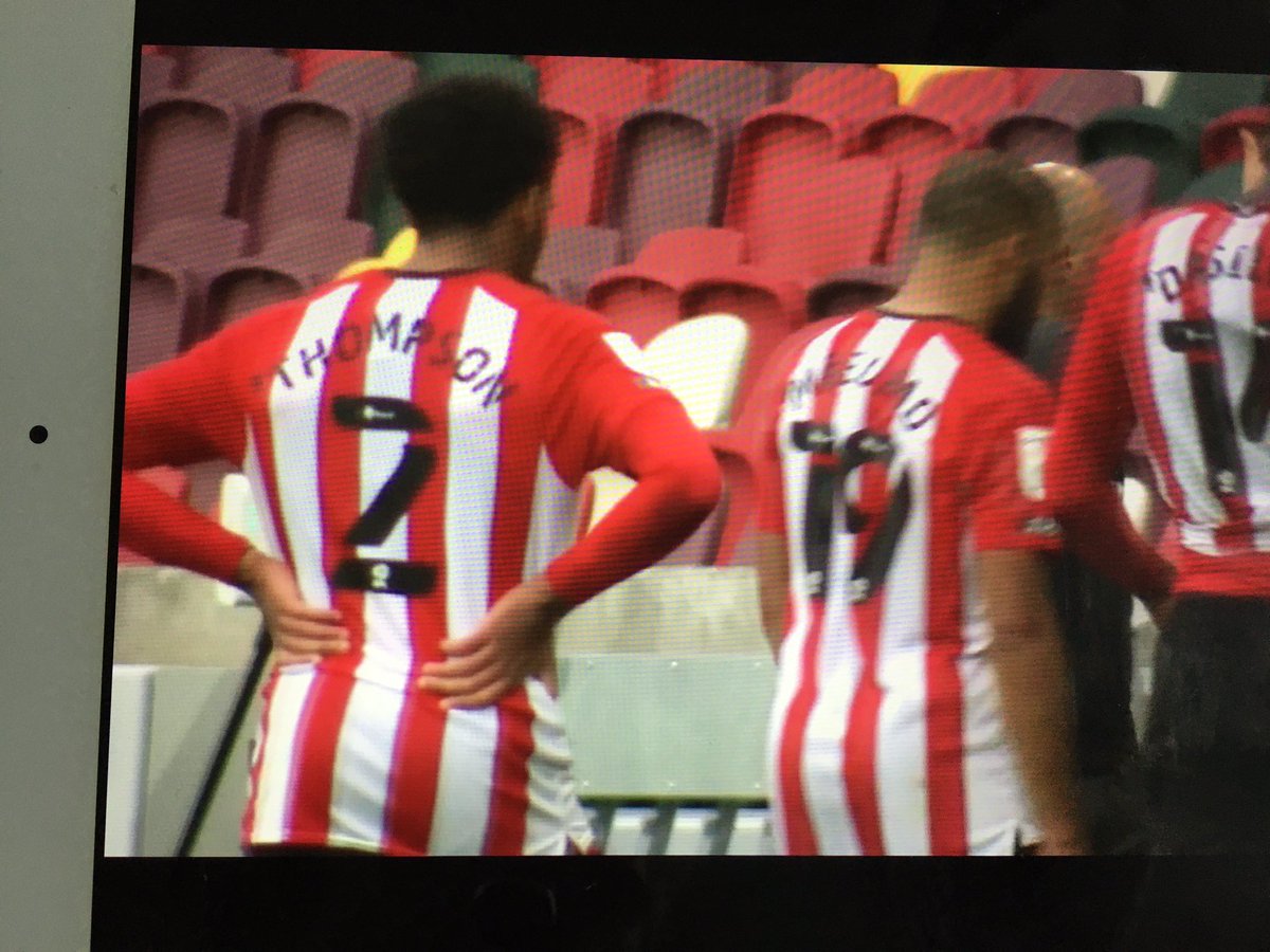 Debbee75's tweet photo. 2-4 FT...The only positives are Ivan scored twice and us fans weren’t there to witness it 🐝🤦🏼‍♀️😐 #BREPNE https://t.co/ibVEDLIMK4
