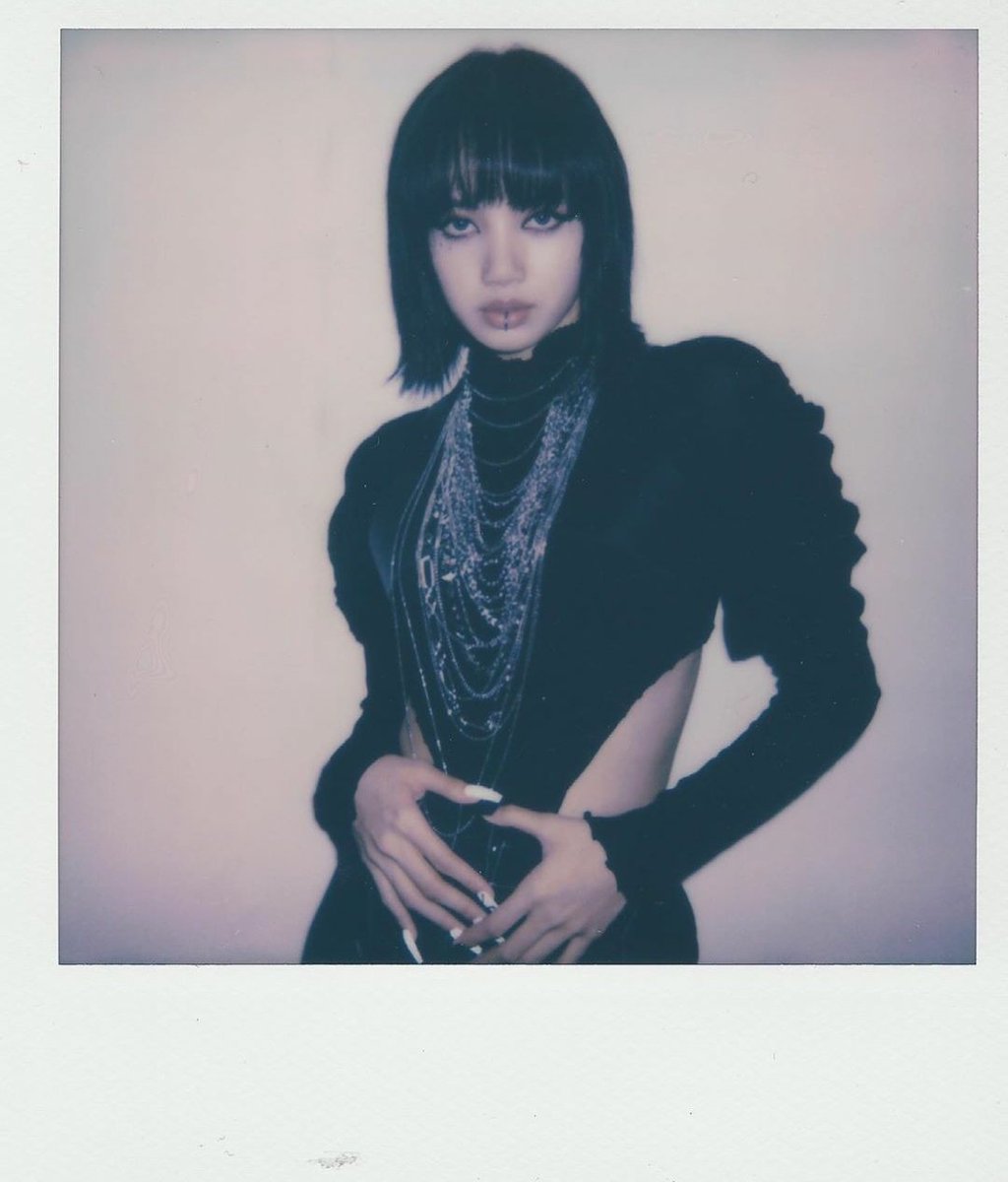 GOAT4everLALISA's tweet photo. The journey of LISA BLACKPINK IG 40M followers
20200804
#LISA40MParty
#LISA40MFollowersParty
블랙핑크 리사 #LISA #리사 #リサ #LALISA #ลิซ่า https://t.co/08Yy8qQDEg