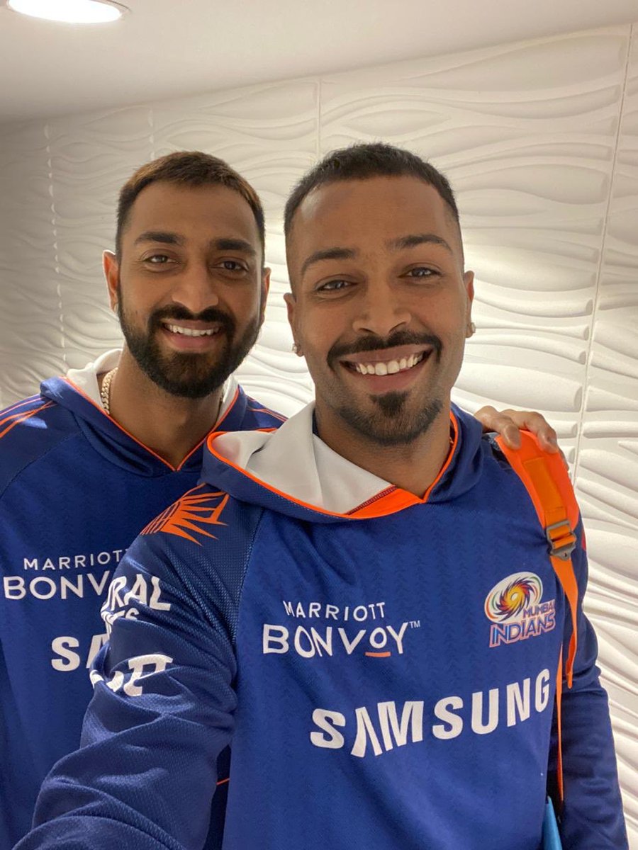 hardikpandya7's tweet photo. Well played bhai 💥 Those shots clearly run in the family 😉 Well done @mipaltan @krunalpandya24 https://t.co/tae5yEJtvp