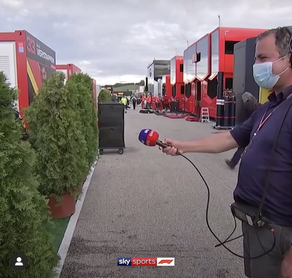 FormulaReaction's tweet photo. Me trying to talk to my friends and family about F1 https://t.co/DXYUZdpIlS