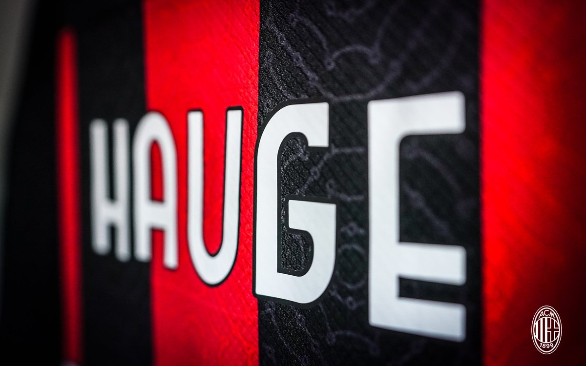 The New Home Kit sure looks good, have you got yours yet? 🔴⚫
➡️ acmi.land/Puma-HomeKitLa…
Ma quanto è bella la nuova maglia? L'hai gia comprata? 🔴⚫
#MilanSpezia #SempreMilan