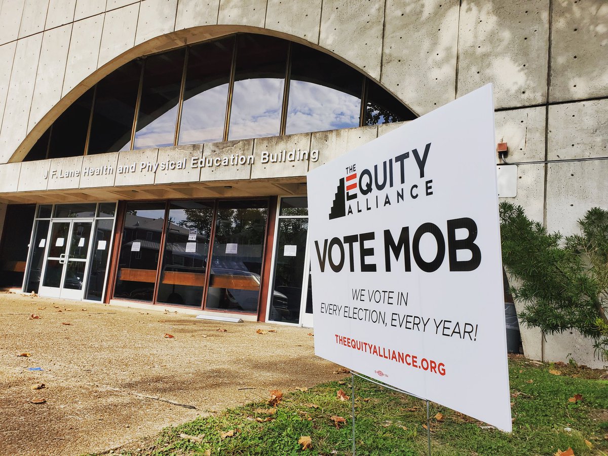 EquityAlliance1's tweet photo. Just arrived at @LaneCollege in Jackson, TN to brunch with student-athletes about what's at stake on the ballot.
#NovemberIsComing #VoteMOB #votingisafamilyaffair #votingislit https://t.co/KNXtoDpSCw