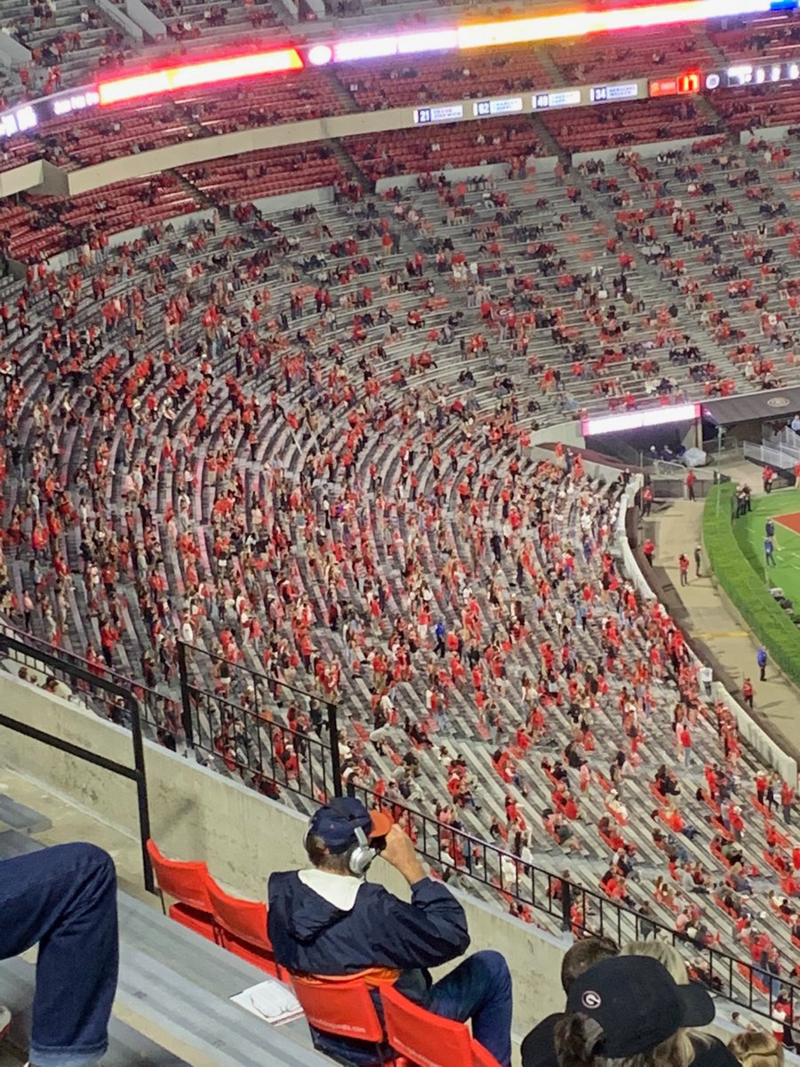 RadiNabulsi's tweet image. All the Covid cops can calm the hell down. #UGA did what it was supposed to do.