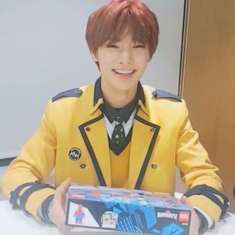 felix gave jeongin the spiderman lego set he wanted for his bday and also cooks for the members whenever he gets the chance