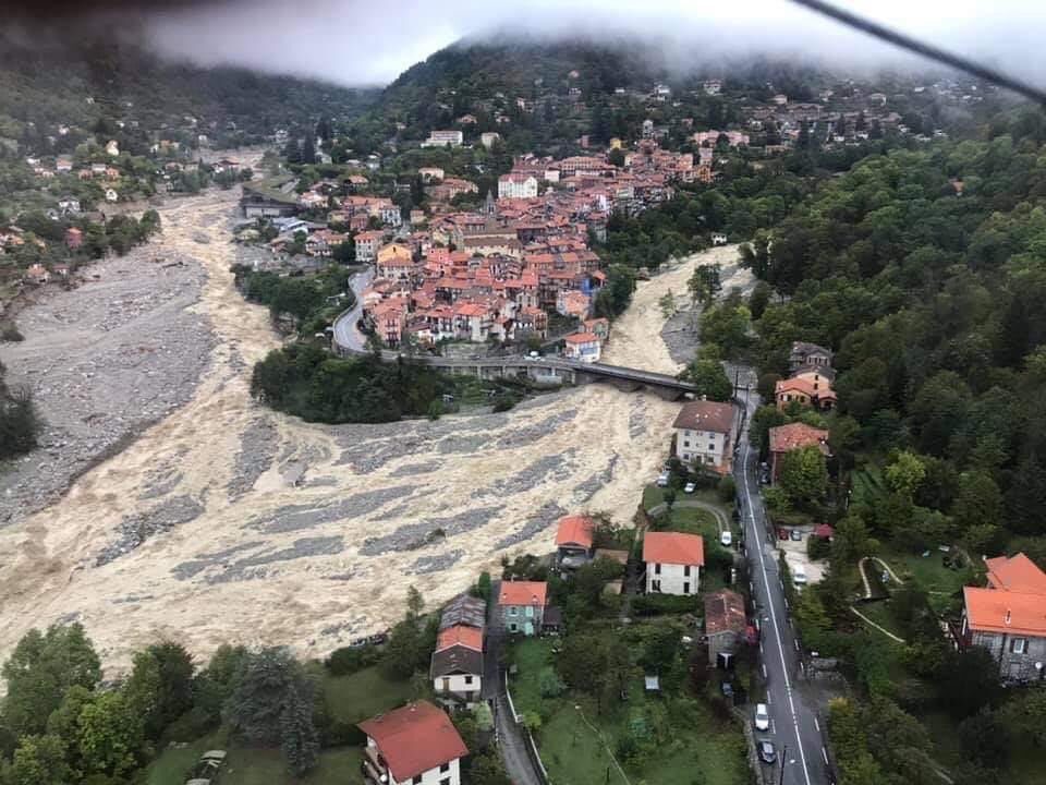 GvtMonaco's tweet photo. #TempeteAlex La Principauté exprime sa solidarité
 
Si le passage de la tempête Alex n’aura laissé sur Monaco que quelques traces limitées de son passage, les massifs maralpins qui entourent la Principauté, ont été cruellement dévastés par les éléments. https://t.co/6MzumldQCv