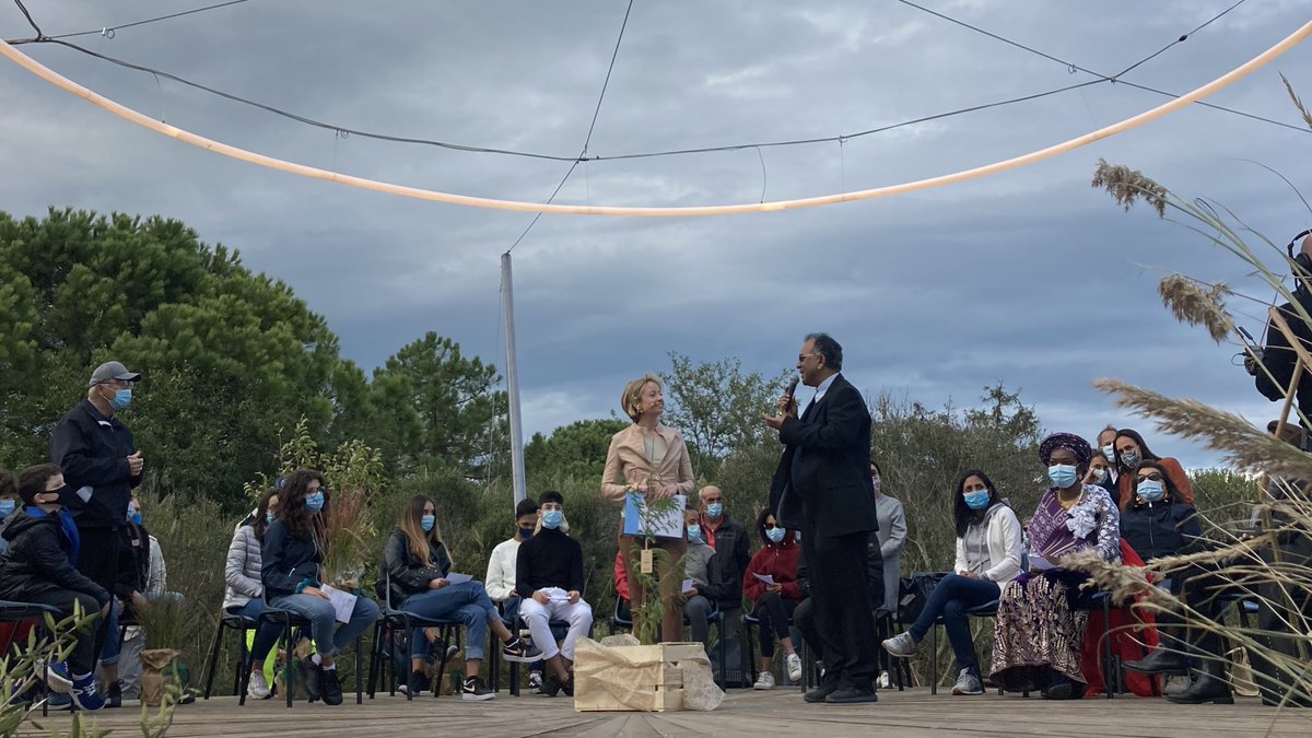 Uno scatto di #TheLivingChapel durante l’intervista a <a href="/CardinalTurkson/">Card Peter K. Turkson</a> 
<a href="/IUS_VE/">IUSVE - Istituto Universitario Salesiano Venezia</a> #LaudatoSiGarden