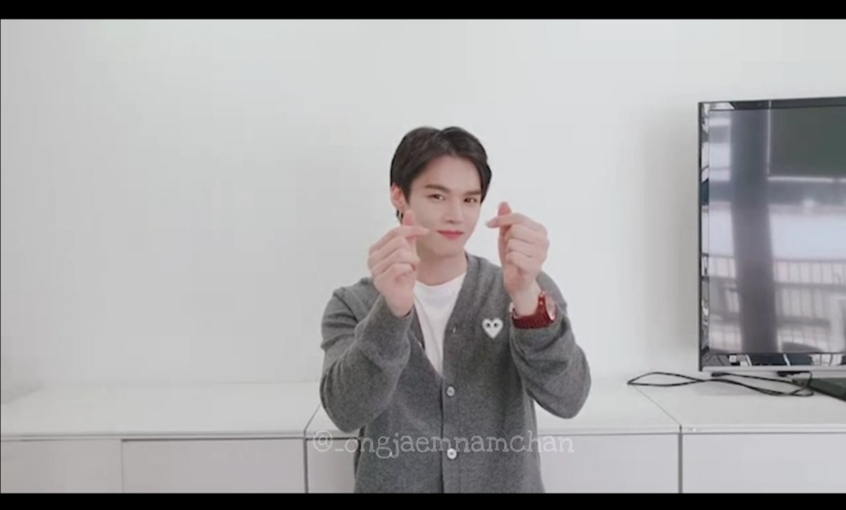 abcdejaem_'s tweet photo. I received a video message from user _nujes. 0504_ 🤩🤩🤩. Thank you @NewWorld_VICTON 💙💛
Special thanks also to @cdmentph for making this possible. 😁
#VICTONONTACTLIVE https://t.co/2y7LpFpaCq