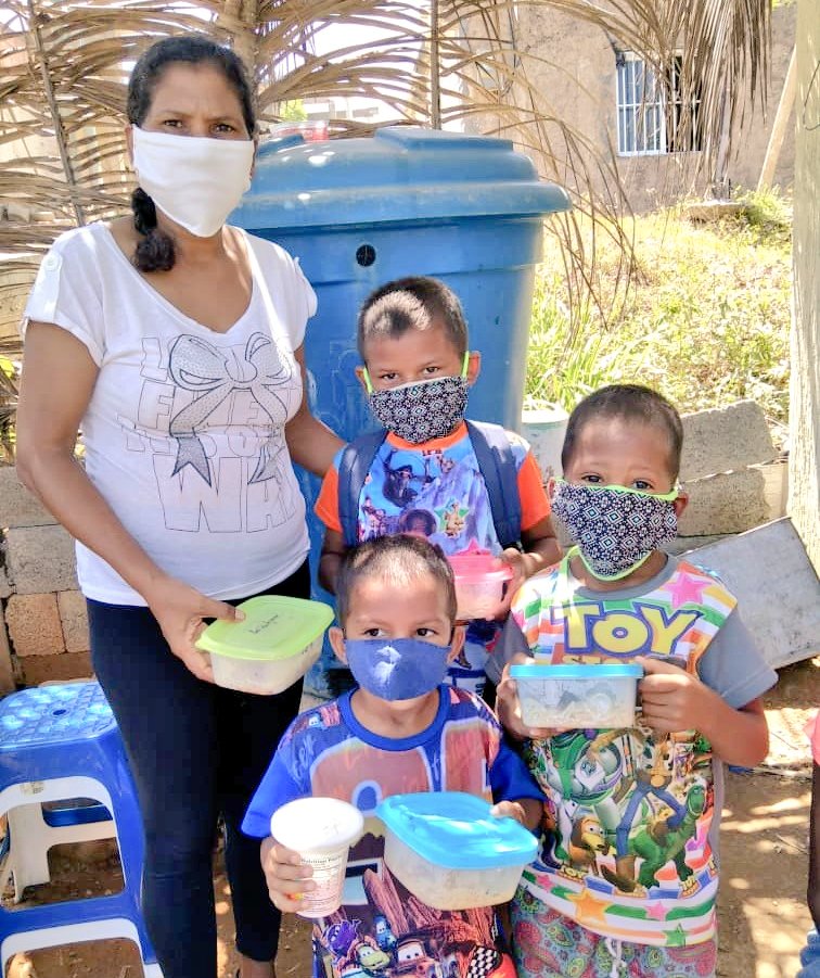 apriepne's tweet photo. En @apriepne somos imparables ante la necesidad del prójimo, seguiremos con nuestro empeño para colaborar con las comunidades de nuestra hermosa Isla de Margarita. Gracias a nuestros colaboradores que con sus aportes nos permiten ésta obra de Dios. https://t.co/yxCQ9ZvaVi