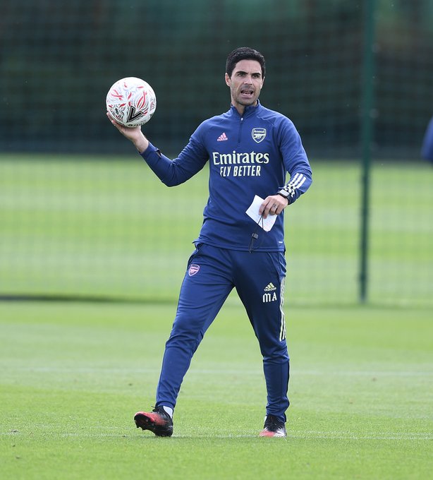 ArsenalDSC's tweet photo. Arteta: "Estoy muy contento con los jugadores que tengo, ese es mi trabajo. Todo lo que podamos añadir, por supuesto que intentaremos hacerlo, pero tenemos que ser realistas. Todos compartimos las mismas ambiciones, tenemos una dirección clara". https://t.co/mRo9xwjOqB
