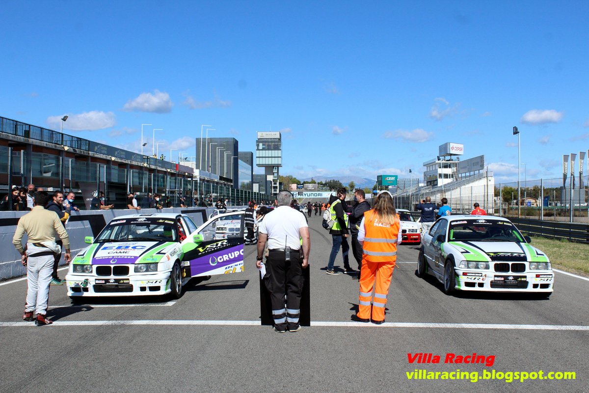 villa_racing's tweet photo. La entrada del blog de la Endurance Ultimavuelta.
https://t.co/gzoLOHsu6I 
@ultimavuelta_es #ultimavuelta #jarama https://t.co/PhKvEfcKpG