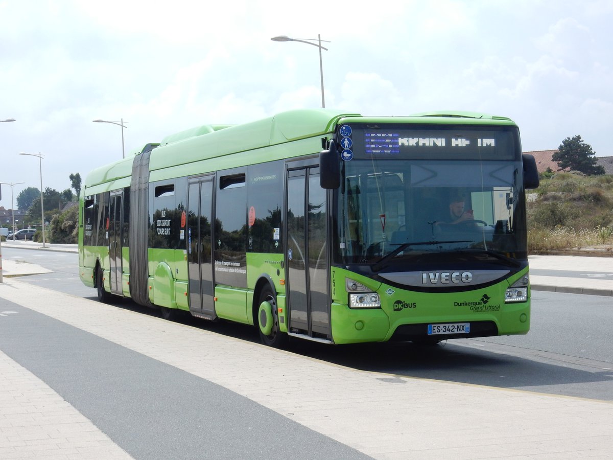 GregoryRambour's tweet image. Savez Vous ?
#BusGNV

GNV carburant le plus répandu en France (hors diesel), avant l'apparition des bus hybrides, &amp;amp; électriques

Carburant bien plus propre que diesel
Réduction de :
-90% particules fines
-20% de CO2
-80% d'oxyde d'Azote

📸 Bus : Perso

Thread histoire (1/10) ⤵️