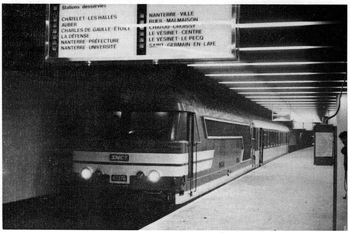 aspcrf's tweet image. BONUS : dans le registre des circulations exceptionnelles, le 6 octobre 1977, il y.a tout juste 43 ans, la BB 67376 faisait une entrée remarquée à la gare de Lyon, sur les voies du RER A ! (1/2)