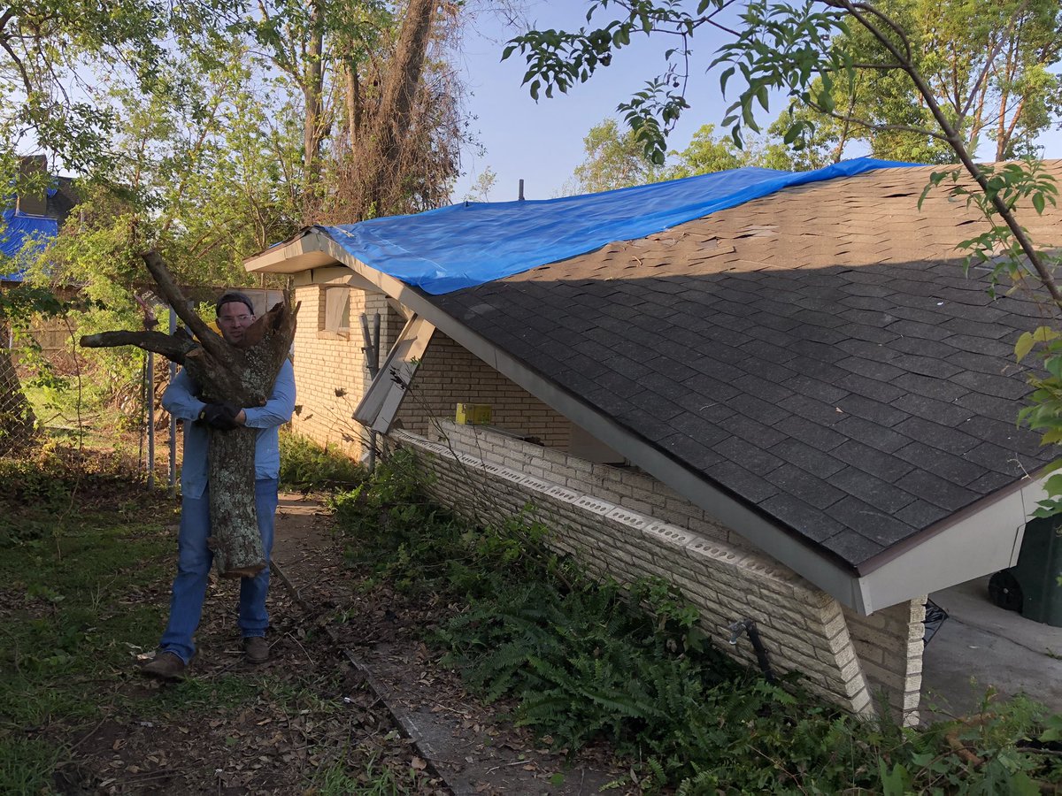 JoinNOBA's tweet image. Want to thank our churches responding in the wake of Hurricane Laura: volunteers and supplies from @FBNO @CanalMosaic @sendrelief @lakeshorenola @VintageMetairie @FirstWego Vieux Carre, Riverside, I.B. la Viña and our entire Hispanic Association, with food donated by @IdealMarket