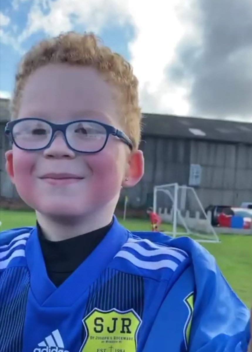 The proudest fella on the #Planet today.
He might not have meant to score 😜 but a #goal is a goal. #pureandsimple Scored his 1st goal in his first league game.
#Proud #No2 #SJR #U7s  #worksop
#sundayleague
#worksop
@Y2woodpecker  #AJP