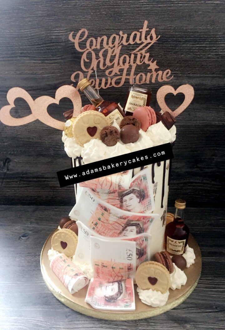 adamsbakerycake's tweet photo. Gorgeous double height drip cake topped with all the favourite goodies 🍰🎉🍸 I also provide and print my own edible cake image toppers (£50) available for customers also @ https://t.co/OkfUSDthrn #cakedecorating #cake #dripcake #edibleimages #ediblecaketoppers #edibleart https://t.co/NoFB1KMoly