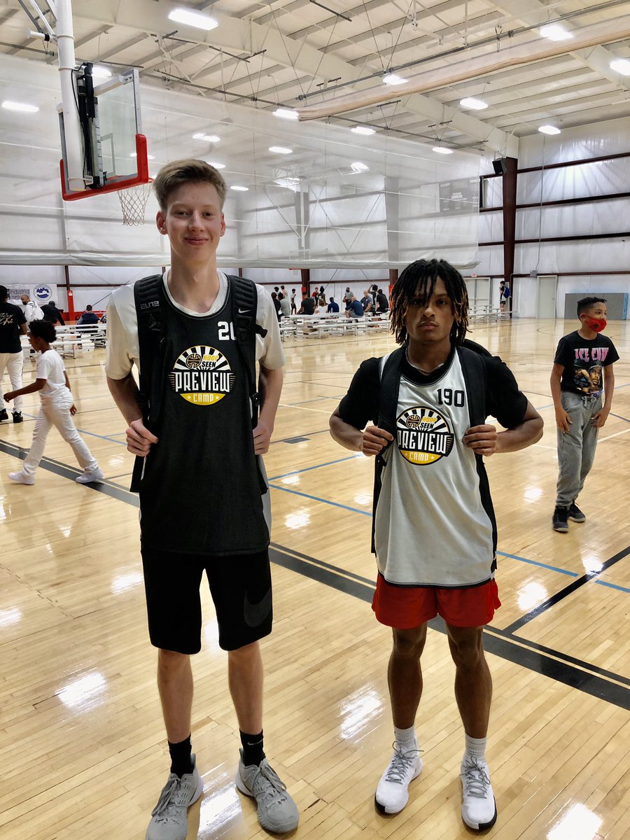 NeilAHenry4's tweet photo. West Lauderdale basketball players, @ParkerHenry40 and @keananpeoples @HoopSeenAL #ALFallPreview https://t.co/ap5a2Tgla0