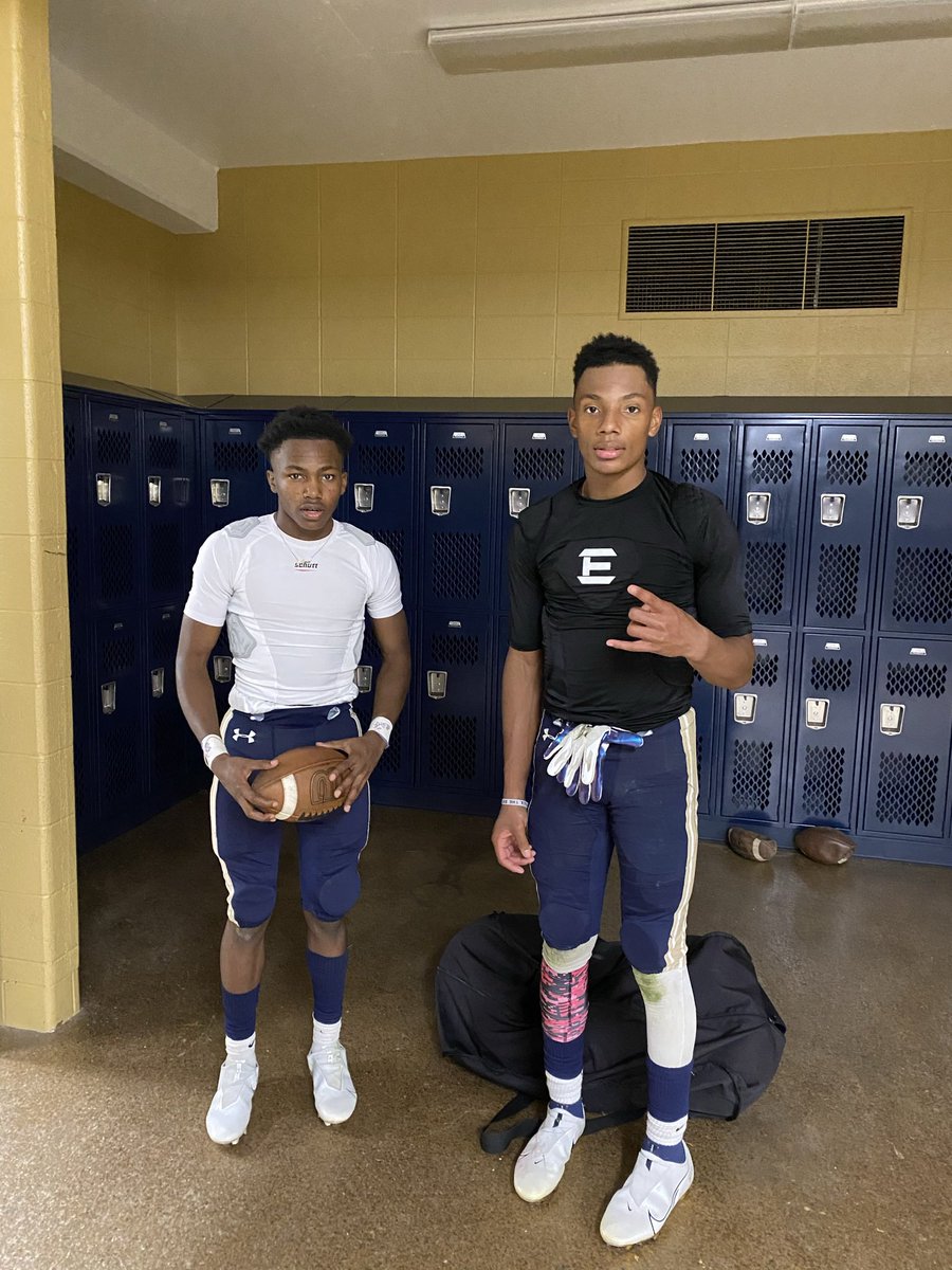 1st Interception this season against Wheeler💪🏽 hudl.com/v/2ELBnZ