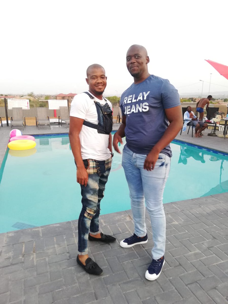 DjDeadlyT1's tweet photo. #Thestorytellers #EndSARS #jimnychallenge #EndSARSBrutality 
#Weaknessinme musicvideo shoot @DjDeadlyT1 @lzee_sa @gosiame_gpm @SnareMusic1 @fiso_el_musica @Sinethe62194479 @donchris4real11 @Miggs_FoReal @ https://t.co/VFht8qqpQm