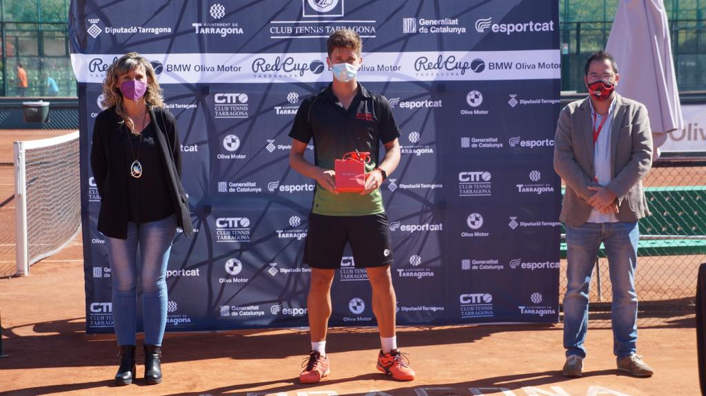 Entrega de premis del 2n Campionat Juvenil de Tennis “RED CUP BMW Oliva Motor” Ciutat de Tarragona. 🎾🎾

Un torneig internacional de tennis amb un gran nivell, organitzat a la nostra ciutat. 😷