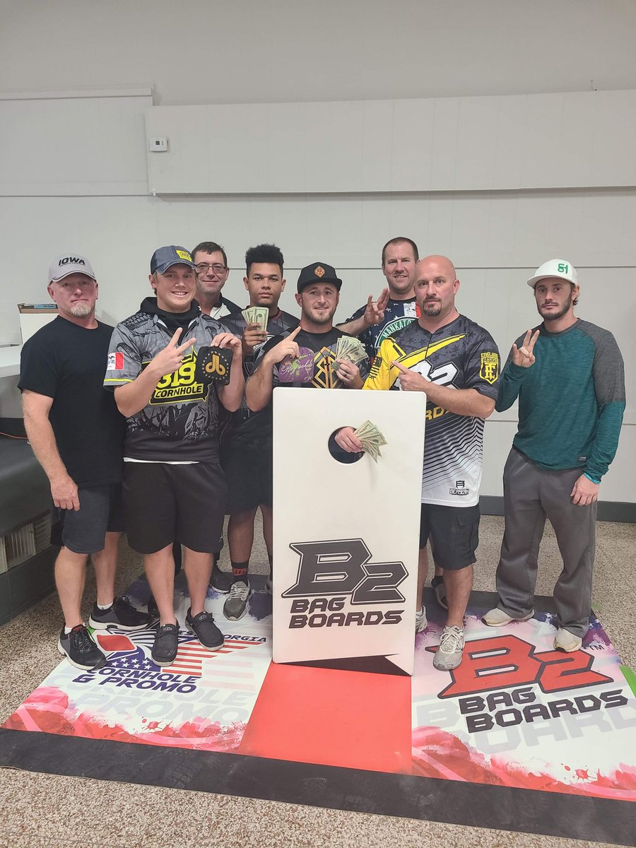 BenClose28's tweet image. Had a solid day yesterday at our regional going undefeated all day and taking down advanced doubles and singles!!  #bagsboards #reynolds #proadvantage #B2bagboards #ACLMidwestConference #getsome #fcknsendit