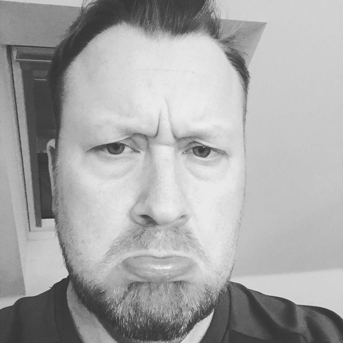 Only a few hours left in my 30’s... please be nice to me tomorrow! #lifestartsat40 👍🏻🎂🎉