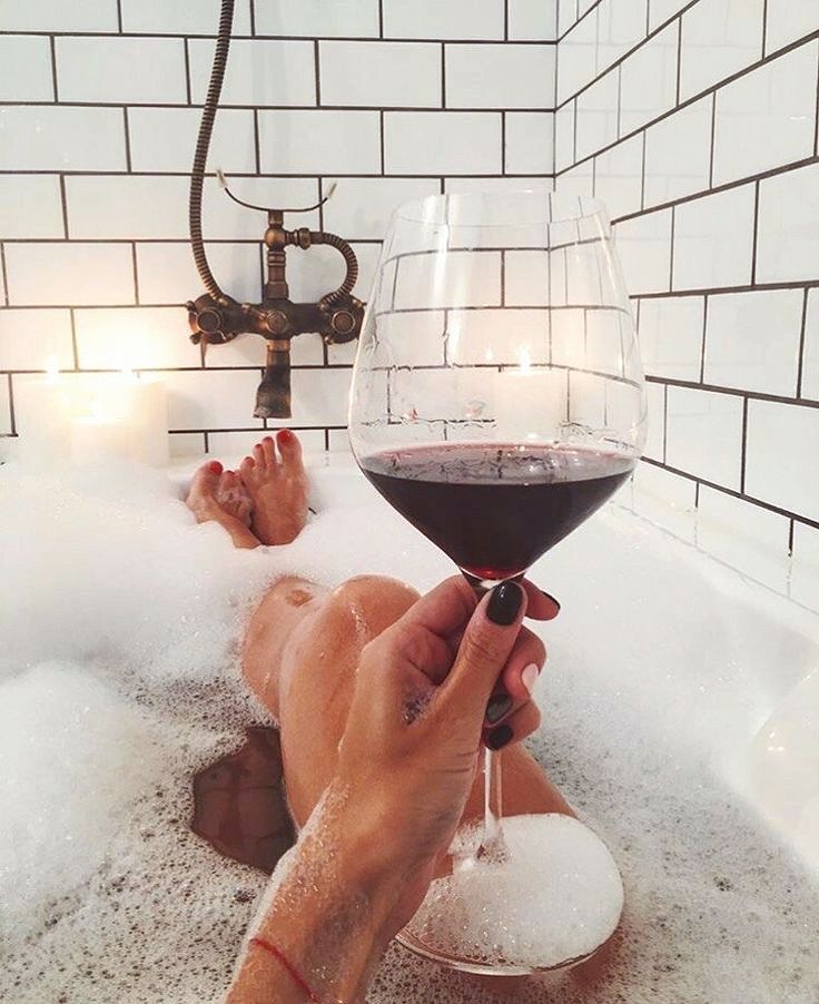 amesandoates's tweet photo. Sometimes I take baths because it's hard to drink wine in the shower. 
____________________________________________
#instawine #winememe #tratyourself #relaxation #winelover #winetime #winequotes #winestagram https://t.co/hexd2GuI5I