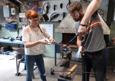 LuxuryGiftExp's tweet photo. If you've started gift hunting and are looking for something fun to do in the Hereford area, this could be the ideal gift.
Our Blacksmith Forging and Beer Tasting Experience for two.
#LGExperiences #BlacksmithForging #GiftIdeas
https://t.co/HMMmNzmF6p https://t.co/GG1pkCLRyh