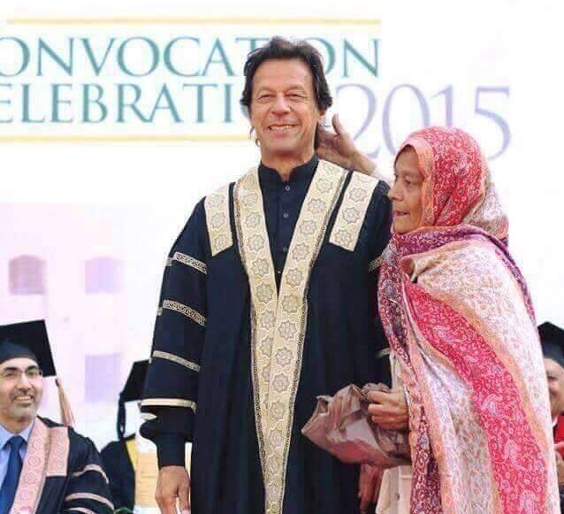 . @ImranKhanPTI deserves our love, admiration & respect.
His sacrifices & devotion to Naya Pakistan is incomparable.
Progress & Prosperity of the Nation & State is the goal.
It requires time, patience, persistence & determination.
Those Abusing him-unfortunate & unacceptable. https://t.co/m0uZPJrq79