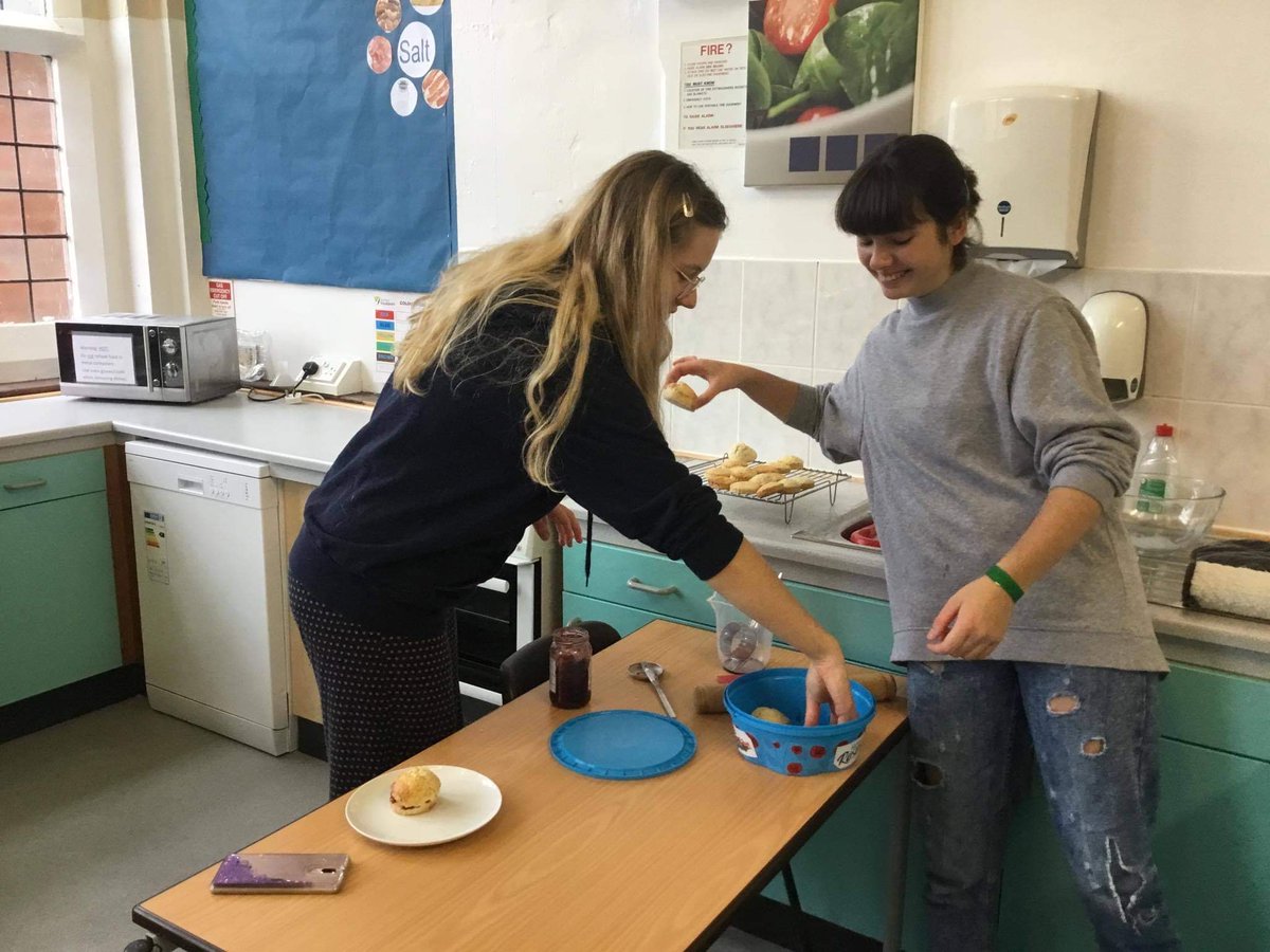Adcote_Boarding's tweet photo. Cream Tea was on order this afternoon, so some of our boarders got stuck into making fresh scones and served them with jam and clotted cream, delicious #iloveboarding #creamtea #makingmemoires #familyfun #scones #baking https://t.co/lyn1B0Gzox