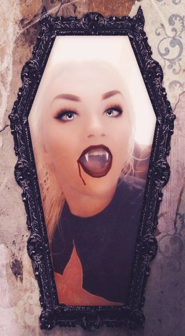 Happy October! 💋 https://t.co/Z2ZaslphLO<a href="/tag/maga2020landslidevictory"class="tags"><span>#maga2020landslidevictory</span></a>