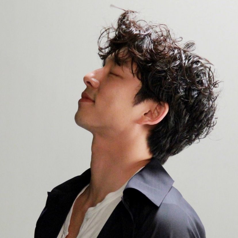 We continue the investigation into & #39;Gong Yoo is actually a cat& #39; with -Evidence no 9:
