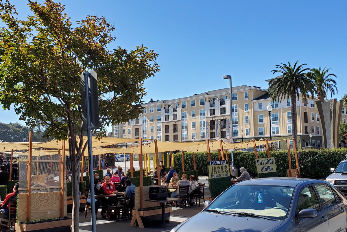 On a drive to who knows where... stumbled across a patch of sun & now brunch outdoors. And, chilly enough to keep my cozy hoodie on. 🙂
#MeTime #LoveThisWeather #WearAMask #Happy https://t.co/ZeikYLV5dG