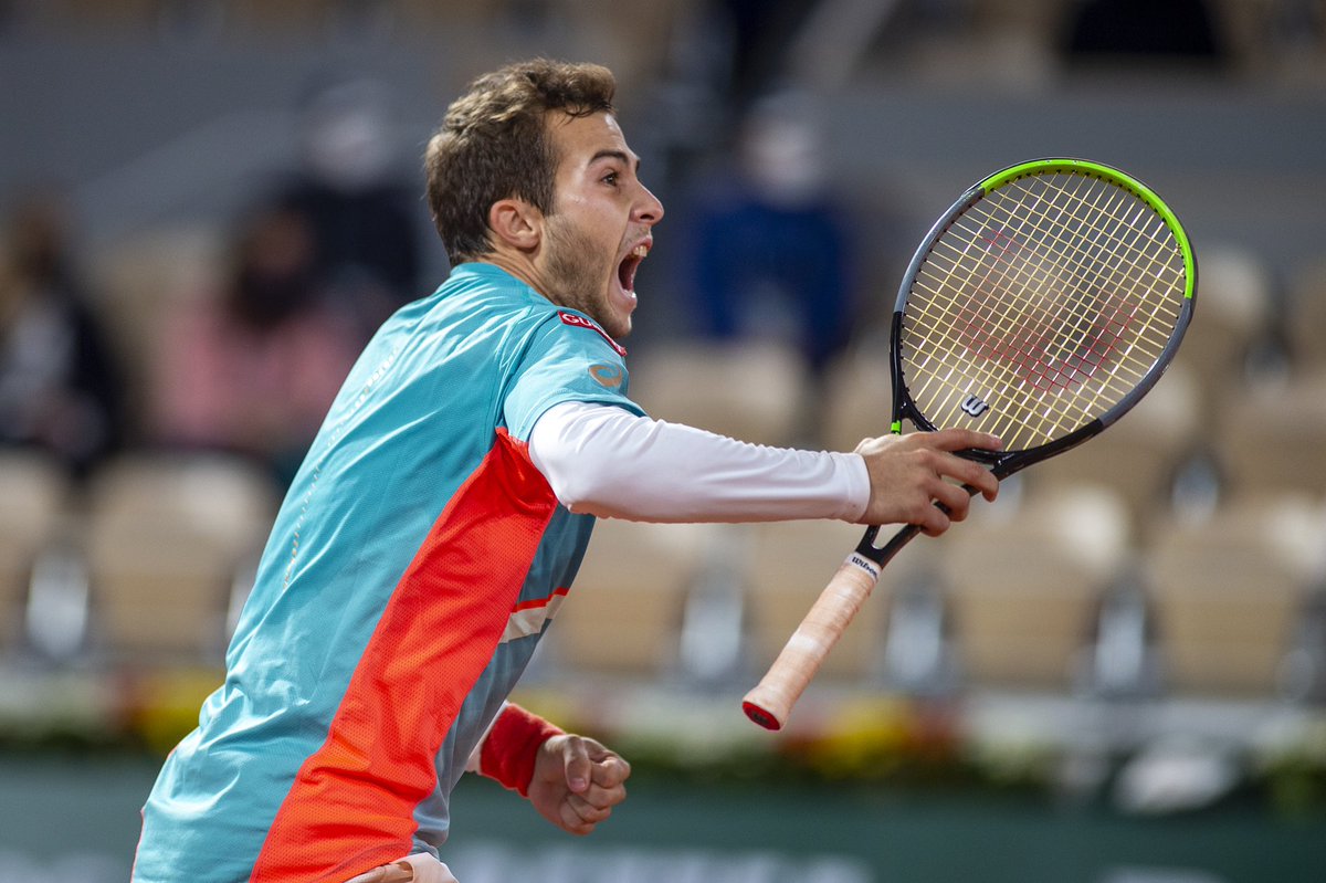 What a tournament for Hugo Gaston 👏👏👏

We can’t wait to see what the future holds for him! #RolandGarros