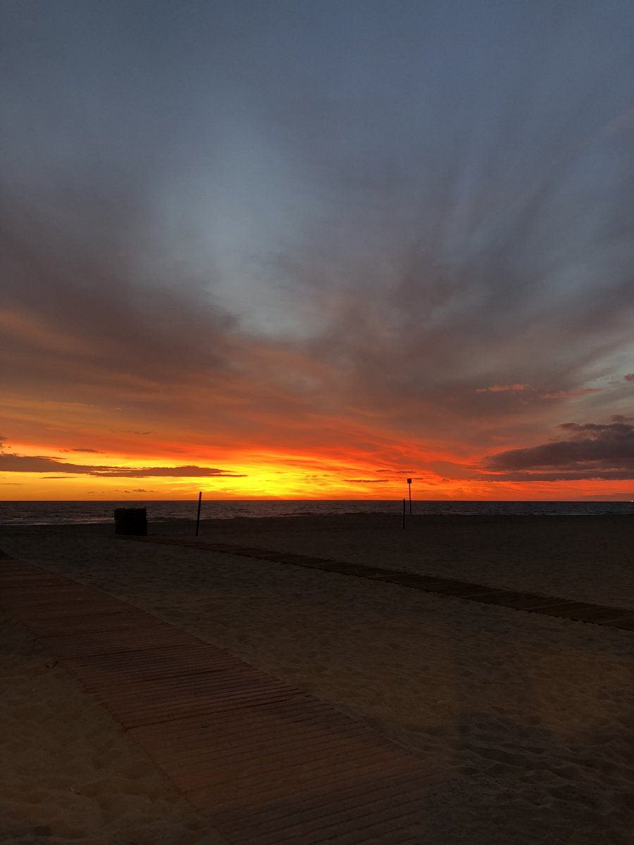 javivl1996's tweet photo. Cádiz, sin filtros. https://t.co/g47ZNHzHBZ
