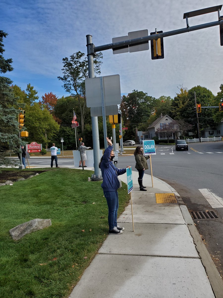 JohnDolan2020's tweet photo. HAVE MASK WILL TRAVEL!  Good morning #FITCHBURG!  John and crew continue to join local supporters at standout! Thanks to loyal volunteers! They make it fun!. https://t.co/ZBCKeTaBor