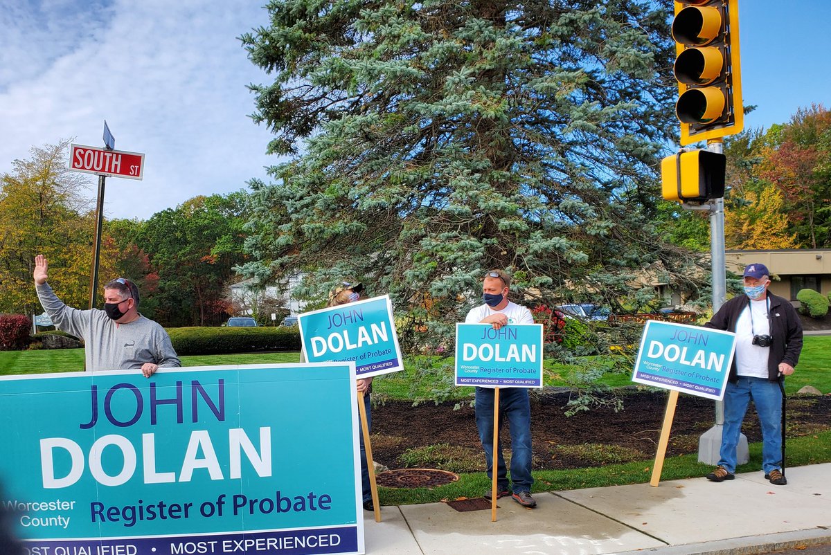 JohnDolan2020's tweet photo. HAVE MASK WILL TRAVEL!  Good morning #FITCHBURG!  John and crew continue to join local supporters at standout! Thanks to loyal volunteers! They make it fun!. https://t.co/ZBCKeTaBor