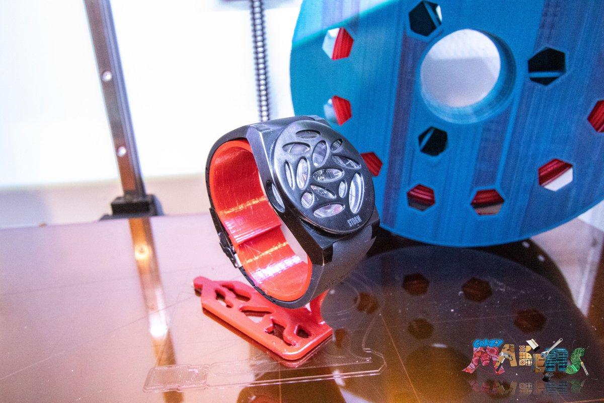CrazymakersF's tweet photo. Impression d'un support de montre.
Craftunique CraftBot Flow IDEX équipée de son dôme et de portes.
Filament PTEG rouge de chez Awv3D
Design sous(Autodesk Fusion 360
#craftbot #flowidexgeneration #awv3d #3dfilament #montre #CraftUnique #design #PTEG https://t.co/OOqziDwMRh
