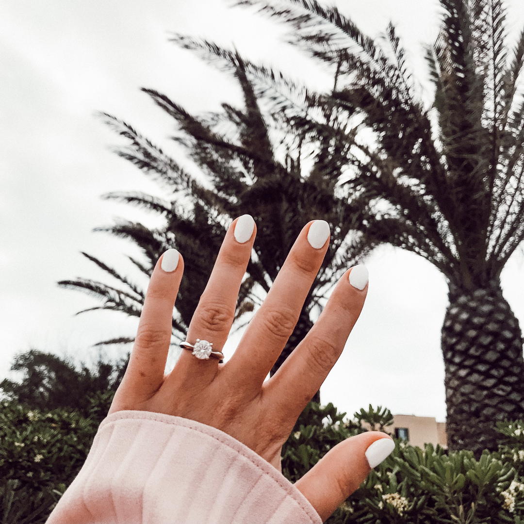 lilyclarecom's tweet photo. Flawlessly pretty!๐๐โจ A ring so lovely, she'd love to show off all the time. #engagement_rings #lilyclare #ohreverie #weddingforward #she_saidyes https://t.co/A7hJoozAD4