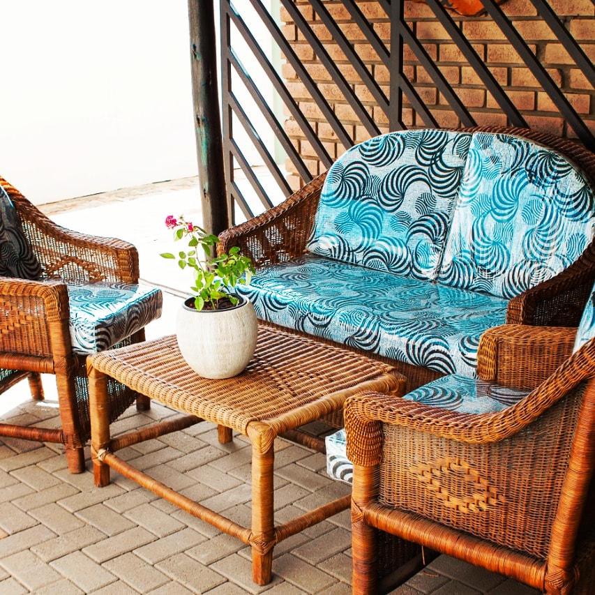 NoleenDa's tweet photo. Madeira sitting area, poolside. 
Casa da Noleen, Come home to kindness.
Matola, Mozambique
#airbnbexperience #airbnbhomes #airbnblife #airbnbhost #airbnbsuperhost #airbnb #vacationhomes #vacation #holiday #mozambique. https://t.co/UpXqxTqAzi