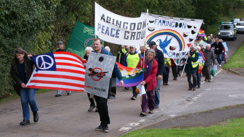 ramblinactivist's tweet photo. USAF Croughton March & Rally Picture Gallery, with the Oxford Sea Green Singers
https://t.co/4EJnXnbtSI
Photos of the #Oxfordshire #Peace Campaign’s annual march and rally outside #USAF #Croughton, spanning 2016 to 2019, for ‘Keep Space for Peace’ week in October.
#CND #Peace https://t.co/fUmTZZH4Sm