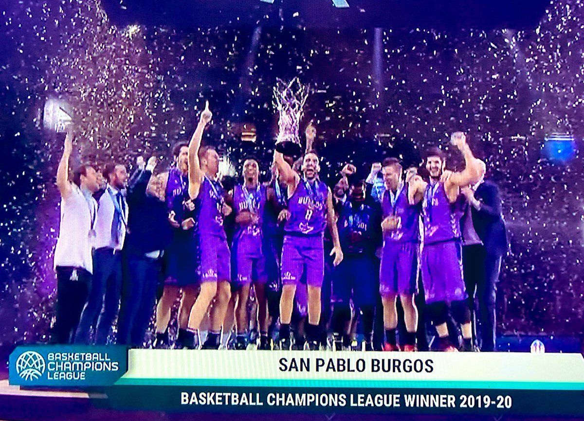 danidelarosa's tweet photo. Han llevado el nombre de Burgos y nuestro deporte #MásLejosQueNunca 
Orgulloso de esa capacidad de lucha y de talento que regala felicidad a tantos burgaleses/as. 
Teníais detrás la ilusión de toda una ciudad, ahora tenéis su aplauso. ¡Enhorabuena @SanPabloBurgos! https://t.co/xoTDHEiv5h