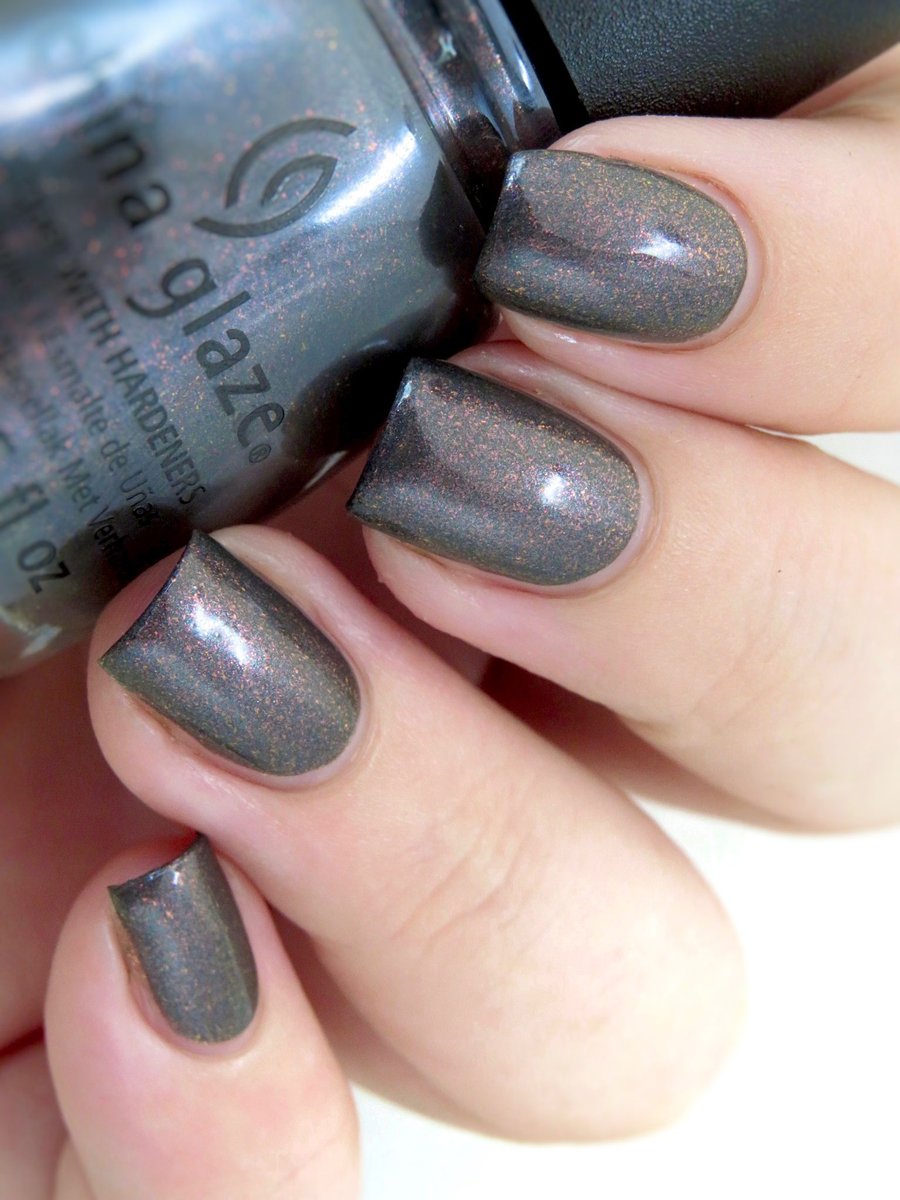 This glam grey shimmer, "Spell the Tea" will have every basic witch gossiping about your enchanting style.