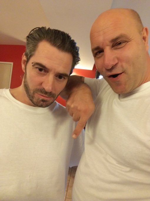 Mais o&ugrave; est Mya ? 🤔  C'est juste un petit selfi sur un tournage apr&egrave;s tout, n'est ce pas ? 😜 https://t<a href="/tag/ass"class="tags"><span>#ass</span></a><a href="/tag/ngot"class="tags"><span>#ngot</span></a><a href="/tag/asswenesday"class="tags"><span>#asswenesday</span></a>