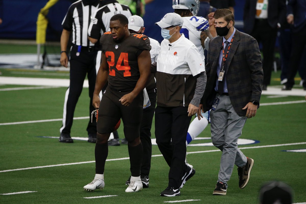 MoreForYou_CLE's tweet photo. RT to let @NickChubb21 know we love him and we got his back ❤️ https://t.co/sNDqsRij2C
